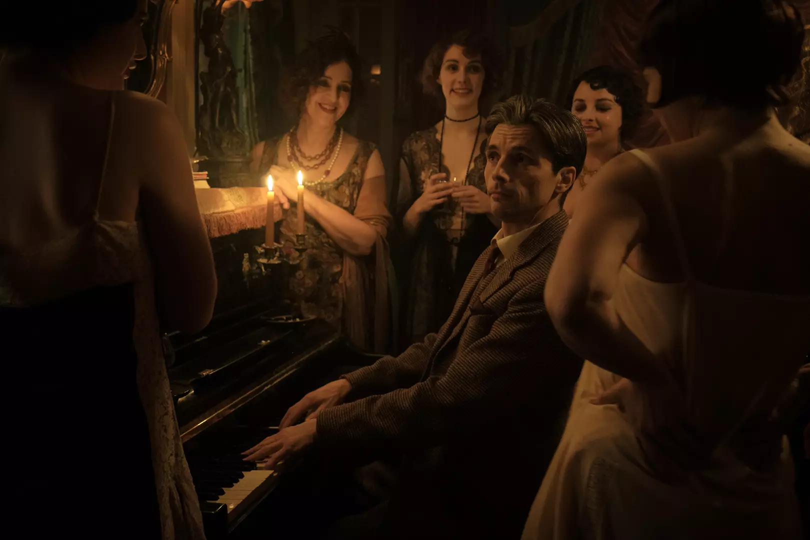 |Crítica| 'Bolero: A Melodia Eterna' (2025) - Dir. Anne Fontaine